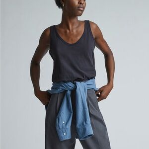 Everlane air cami